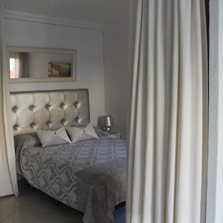 Apartamento Frente Al Mar Torrox Exterior photo